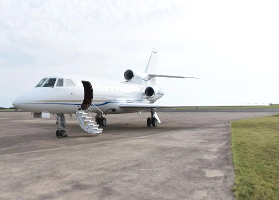 2005 Falcon Falcon 50 — photo 2