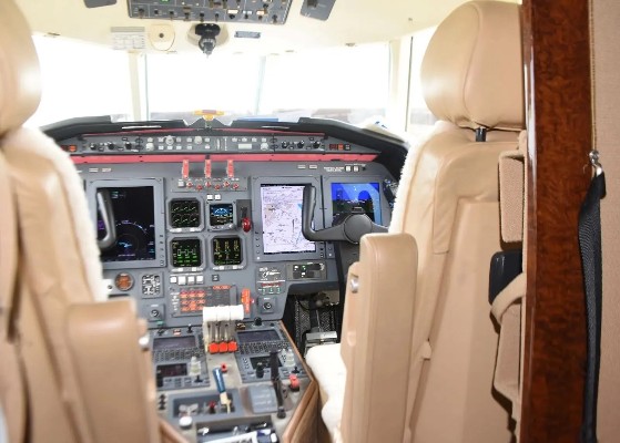 2005 Falcon Falcon 50 — photo 5