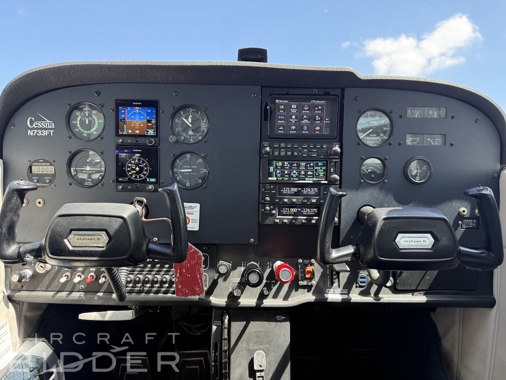 1977 Cessna 172N — photo 4