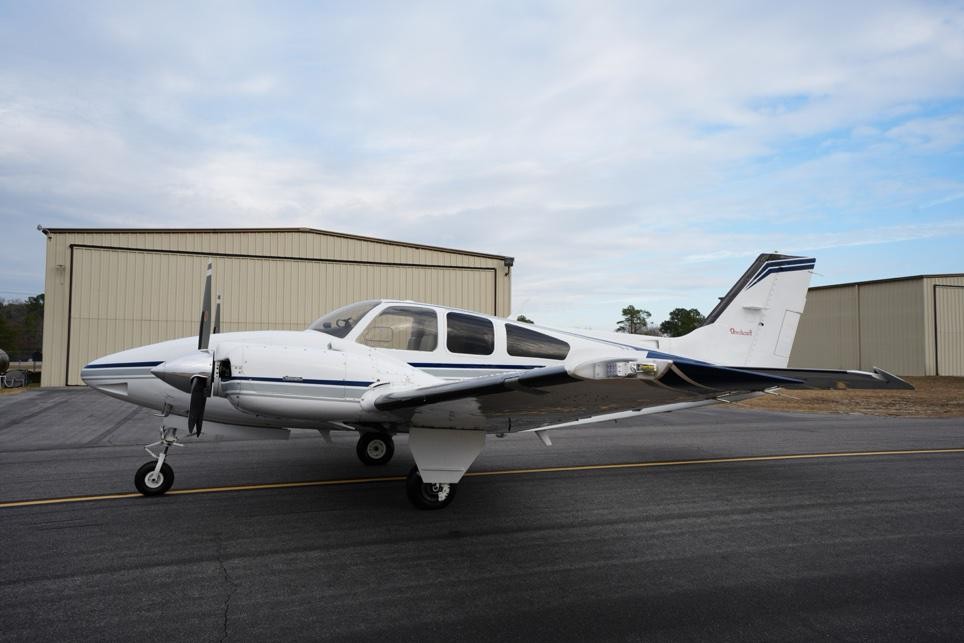 1981 Beech Baron E55