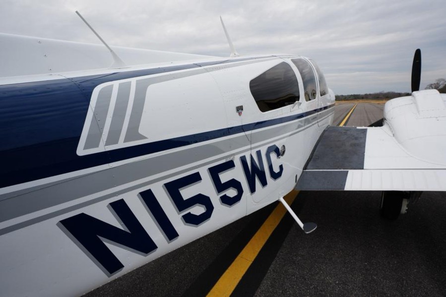 1981 Beechcraft Beech Baron E55, photo 11