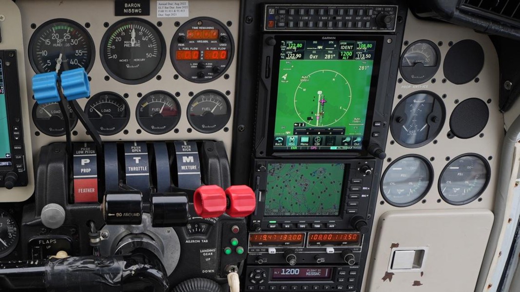 1981 Beechcraft Beech Baron E55, photo 18