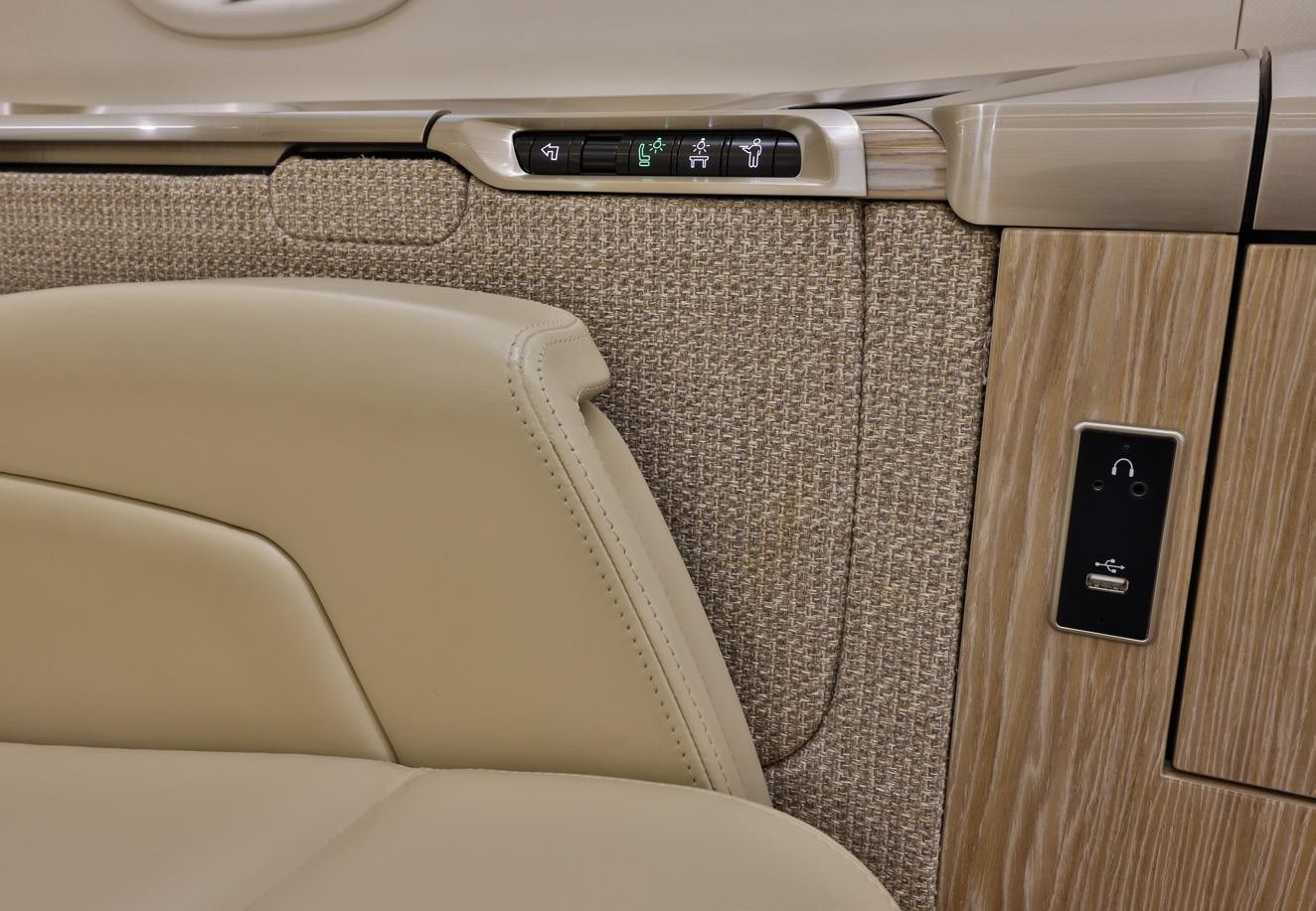 2021 Bombardier Challenger 350 4