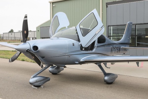 2016 Cirrus SR22T-G5 — photo 2