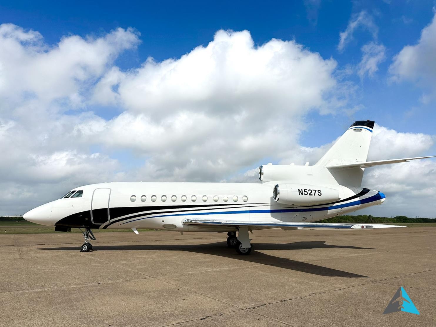 1987 Falcon 900B