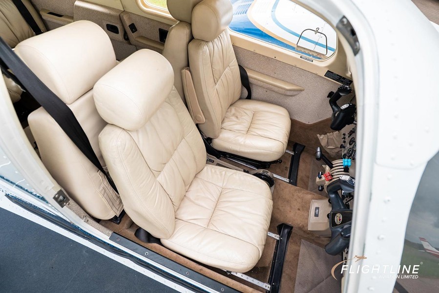 2001 Piper Seneca V, photo 12
