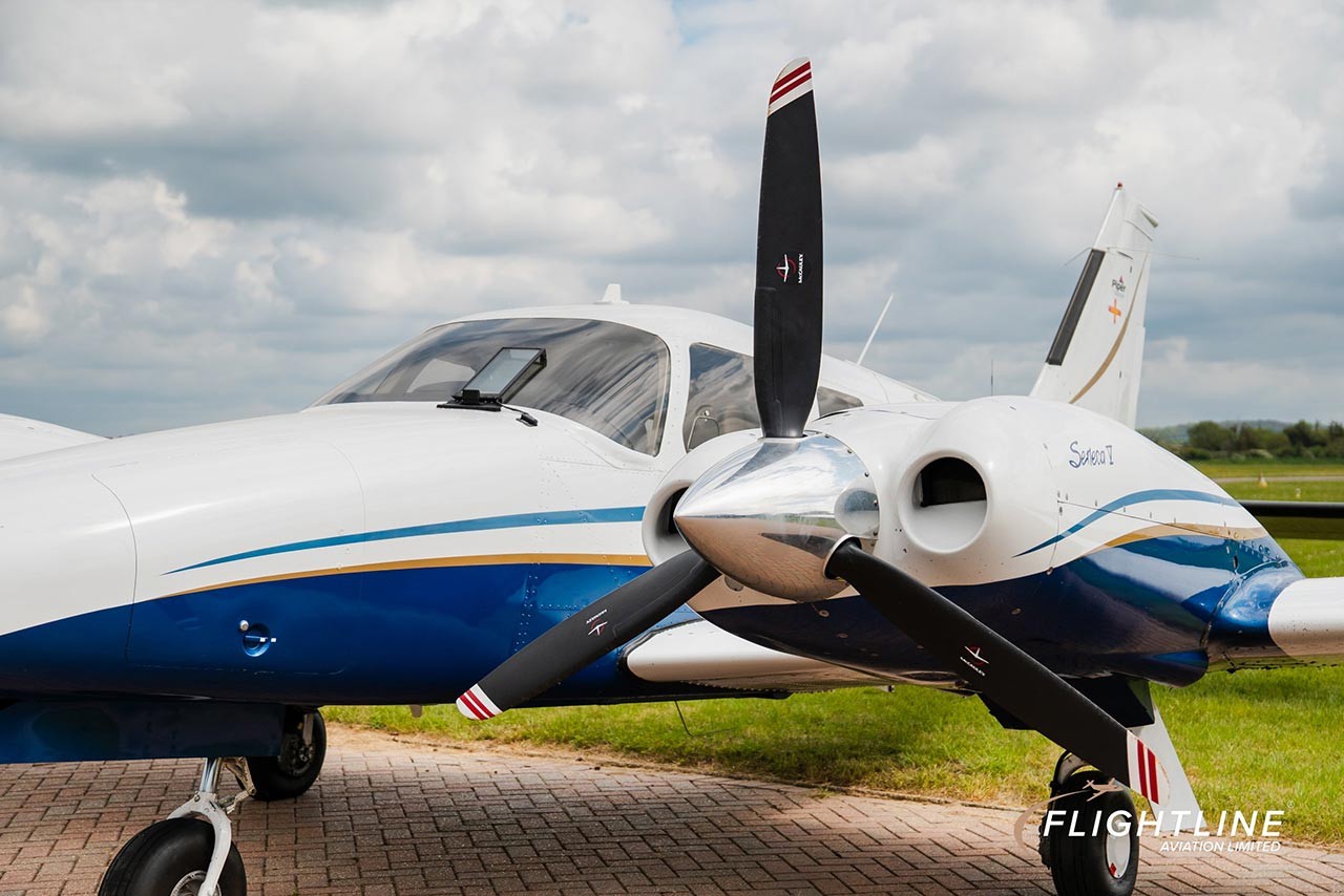 2001 Piper Seneca V — photo 3