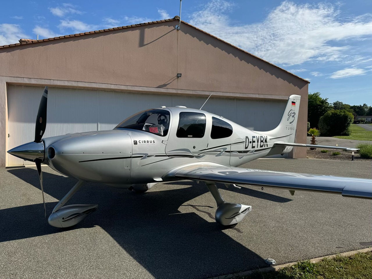 2008 Cirrus SR22-G3 — photo 2