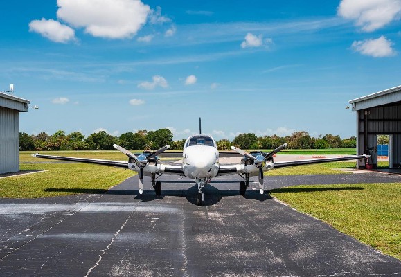 2007 Beech Baron G58 — photo 2