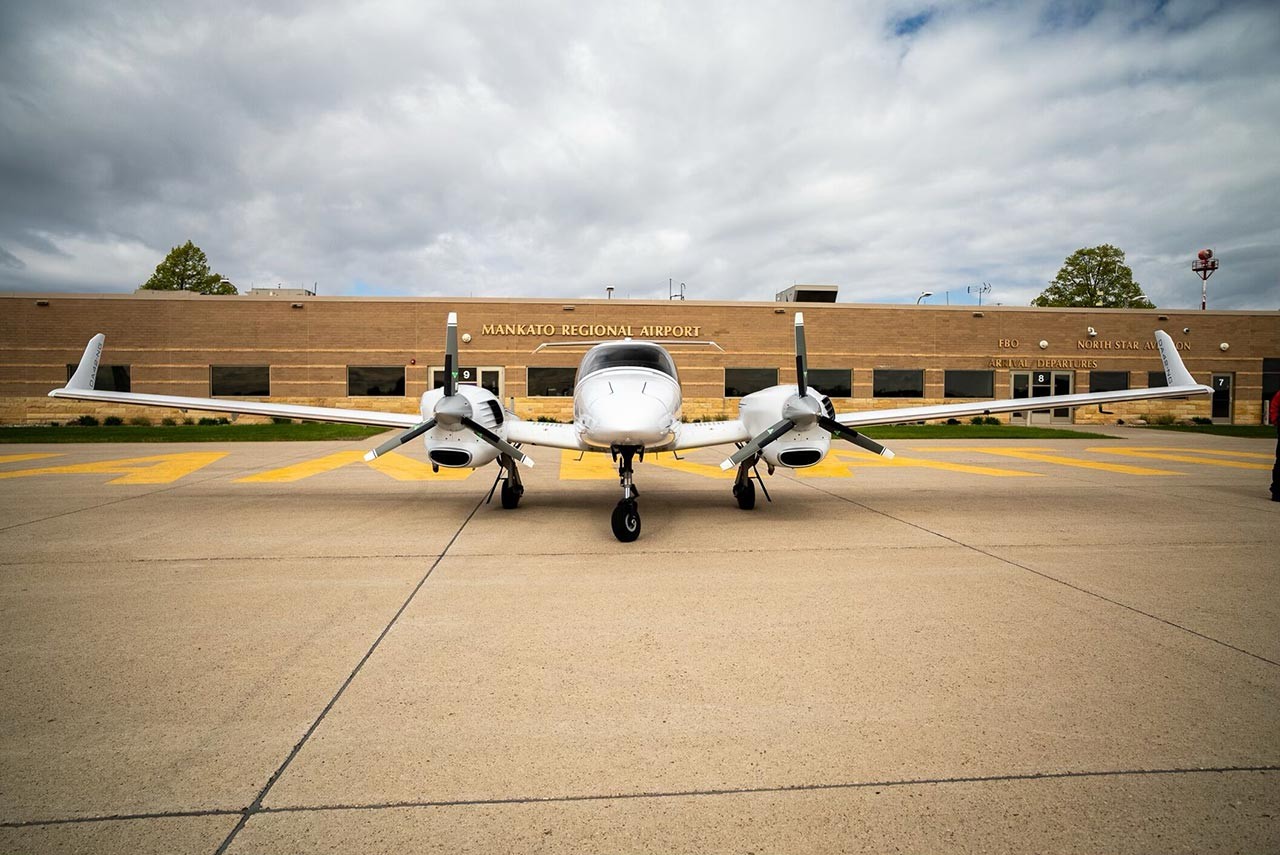 2006 Diamond TwinStar DA42 — photo 5