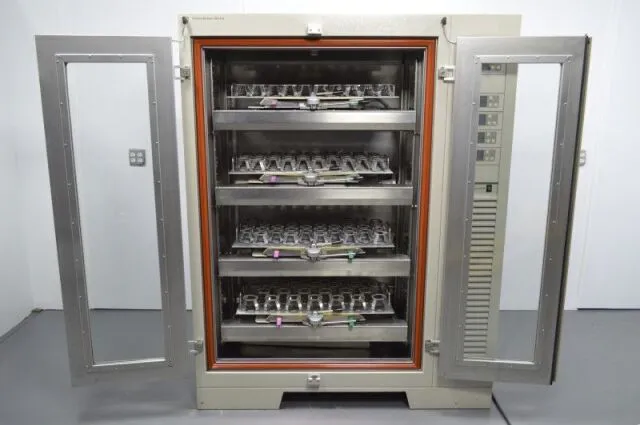 Pre-owned / Used / Fully Refurbished 2012 Kuhner Shaker ISF4-X INCUBATORS for Sale - photo 5