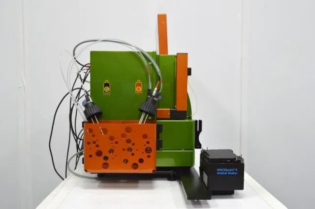 Pre-owned / Used / Fully Refurbished 2012 Miltenyi Biotec MACSQuant FLOW CYTOMETERS for Sale - photo 2