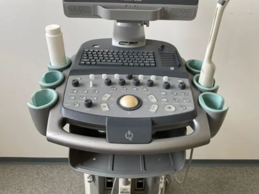 Pre-owned / Used 2011 SIEMENS HEALTHCARE Acuson X300 Premium Edition ULTRASOUND SCANNERS for Sale - photo 3