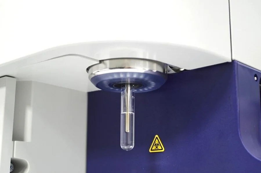 Pre-owned / Used 2017 BD BIOSCIENCES FACS Lyric CYTOMETERS/ AUTOMATED/ FLOW for Sale - photo 3
