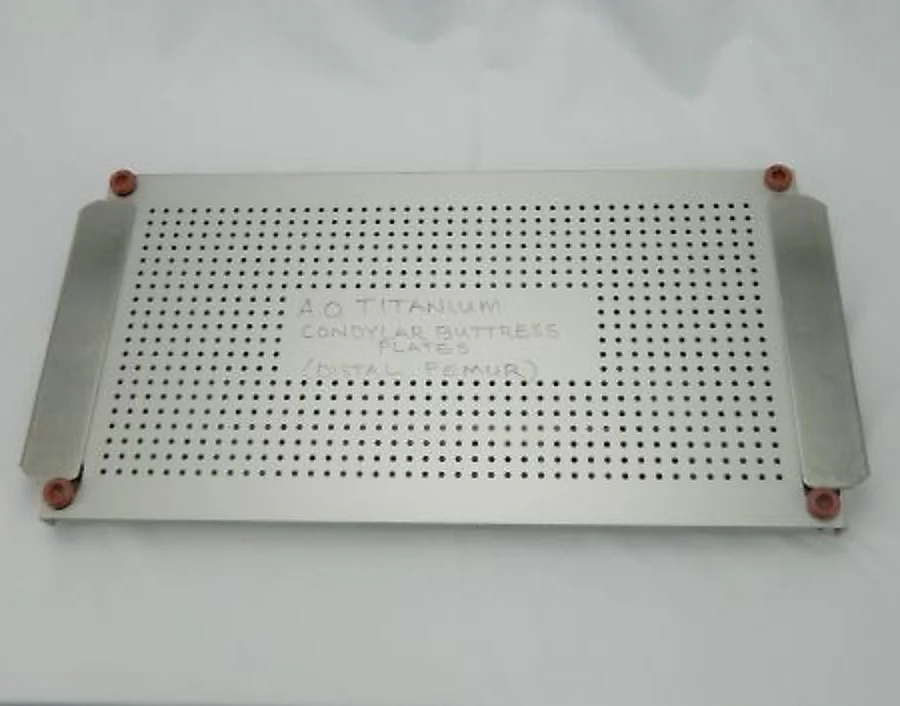 Pre-owned / Used 2019 SYNTHES A.O Titanium Condylar PLATES for Sale - photo 10