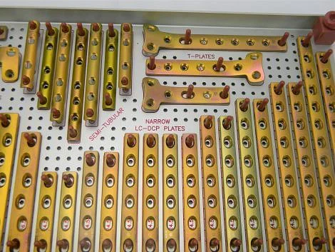 Pre-owned / Used 2014 SYNTHES LC DCP BONE PLATES for Sale - photo 6