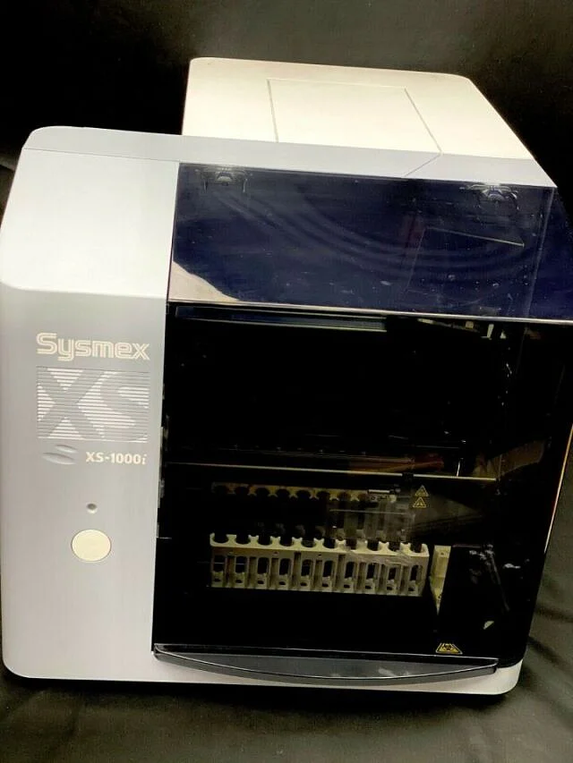 Pre-owned / Used 2006 TOSOH BIOSCIENCE xs1000 i HEMATOLOGY ANALYZERS/ AUTOMATED for Sale - photo 2