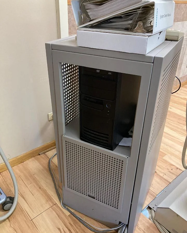 Pre-owned / Used 2002 SIEMENS E-CAM GAMMA CAMERAS for Sale - photo 4