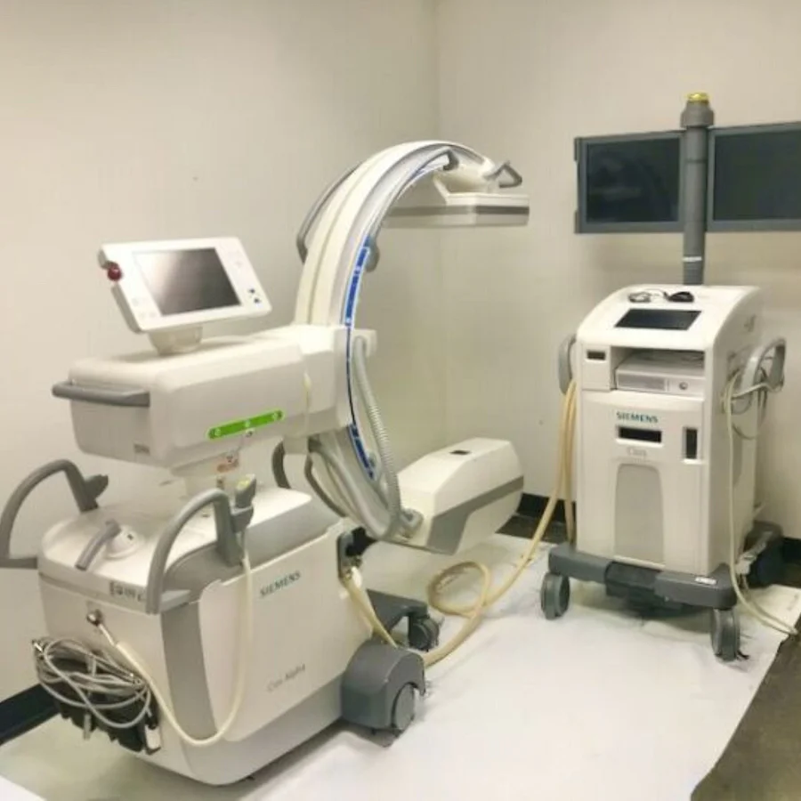 Pre-owned / Used 2021 SIEMENS HEALTHCARE Cios Alpha C-Arm C-ARMS/ RADIOGRAPHIC/ FLUOROSCOPIC/ X-RAY for Sale - photo 3