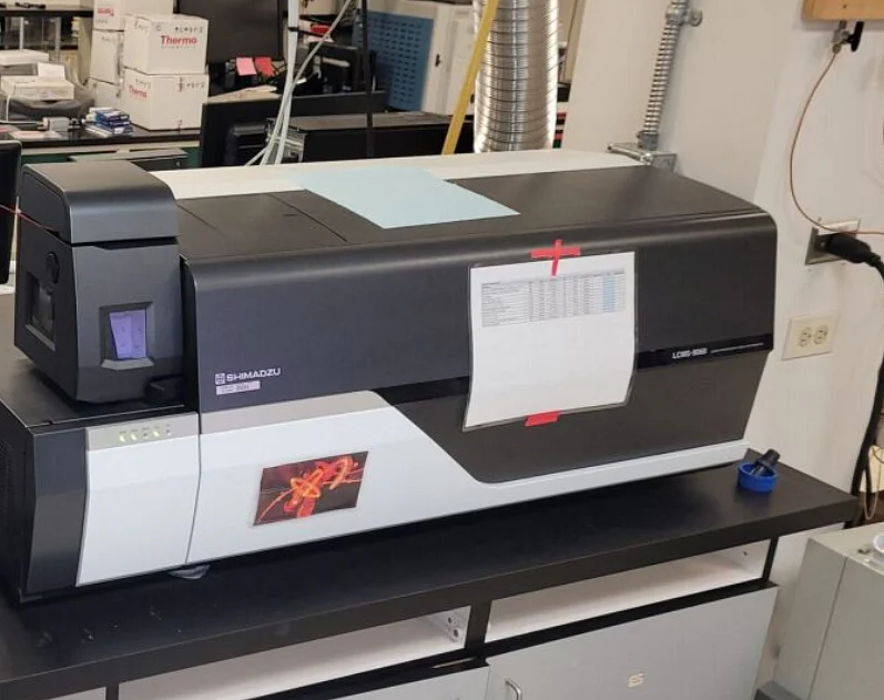 Pre-owned / Used 2010 SHIMADZU 8060 LC-MS/MS MASS SPECTROMETERS for Sale - photo 3