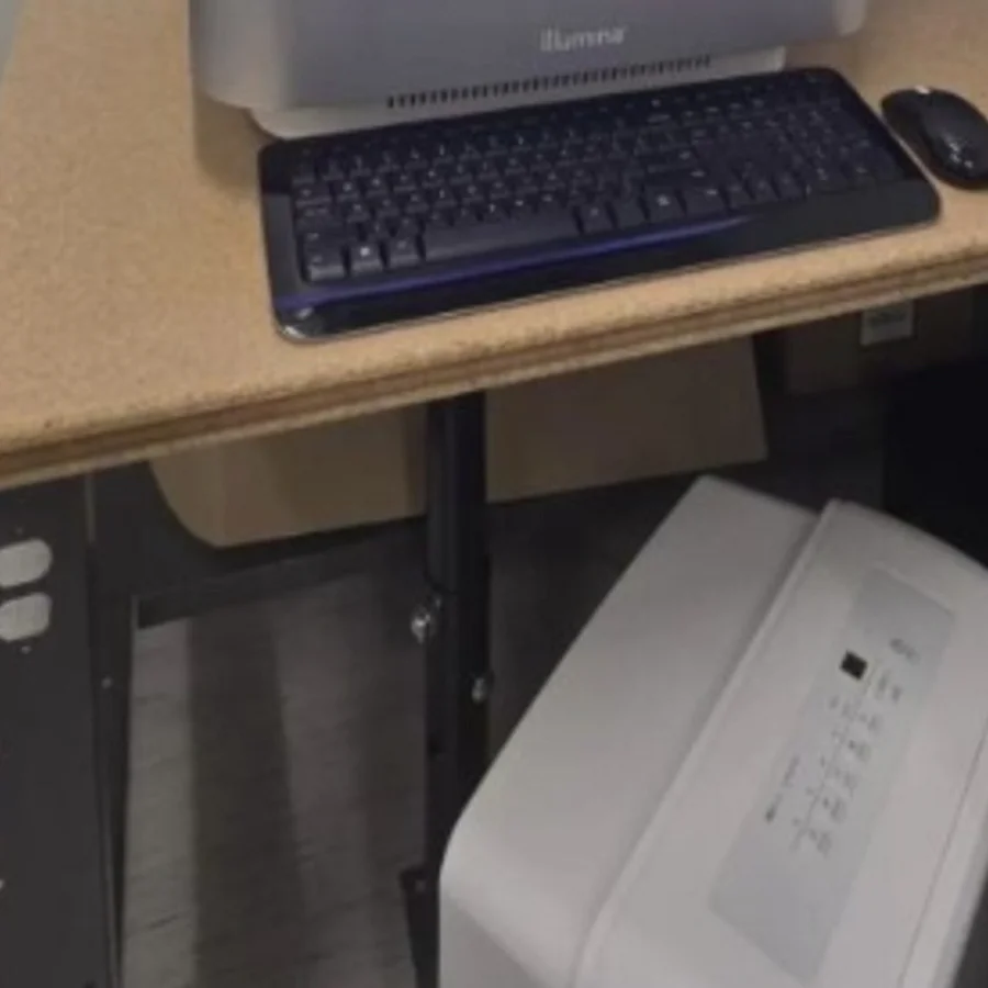 Pre-owned / Used 2021 ILLUMINA NextSeq 2000 DNA ANALYZERS for Sale - photo 7