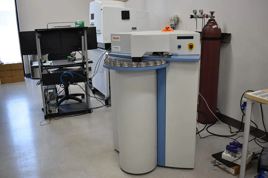 Pre-owned / Used 2015 THERMO SCIENTIFIC ARL OPTIM SPECTROPHOTOMETERS for Sale - photo 4