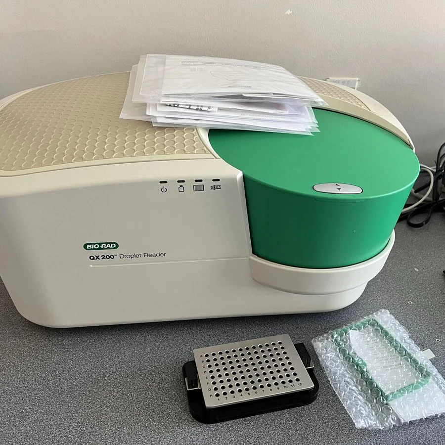 Pre-owned / Used 2015 BIO-RAD LABORATORIES QX200 Droplet Digital PCR PCR SYNTHESIZERS for Sale - photo 4