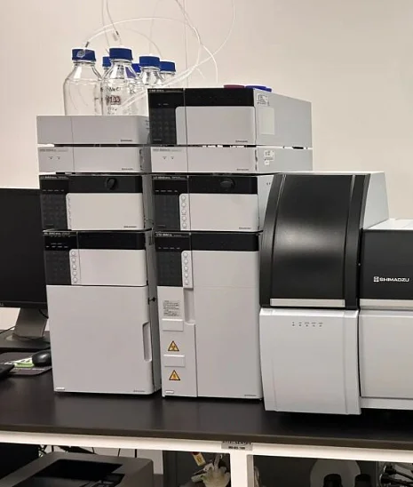 Pre-owned / Used 2015 SHIMADZU 8040 MASS SPECTROMETERS for Sale - photo 7