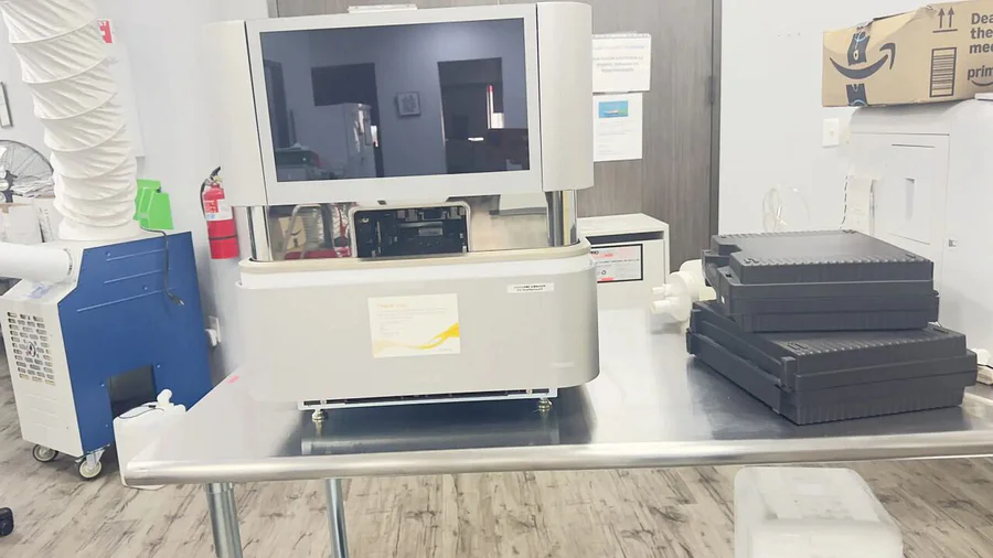 Pre-owned / Used 2022 ILLUMINA NextSeq 2000 DNA SEQUENCING SYSTEMS for Sale - photo 4
