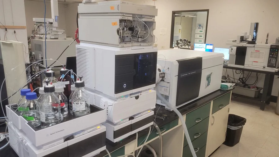 Pre-owned / Used 2015 AGILENT TECHNOLOGIES 6420 MASS SPECTROMETERS for Sale - photo 4