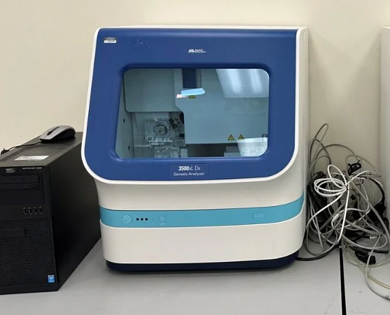 Pre-owned / Used 2015 APPLIED BIOSYSTEMS 3500xL Dx DNA ANALYZERS for Sale - photo 3