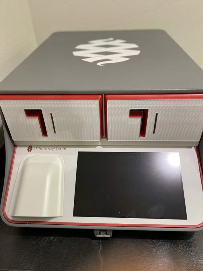 Pre-owned / Used 2023 BIOFIRE DIAGNOSTICS FilmArray Torch PCR Molecular Diagnostics System for Sale - photo 4