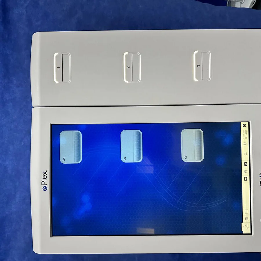 Pre-owned / Used 2017 GENMARK DIAGNOSTICS ePlex PCR Molecular Diagnostics System for Sale - photo 2