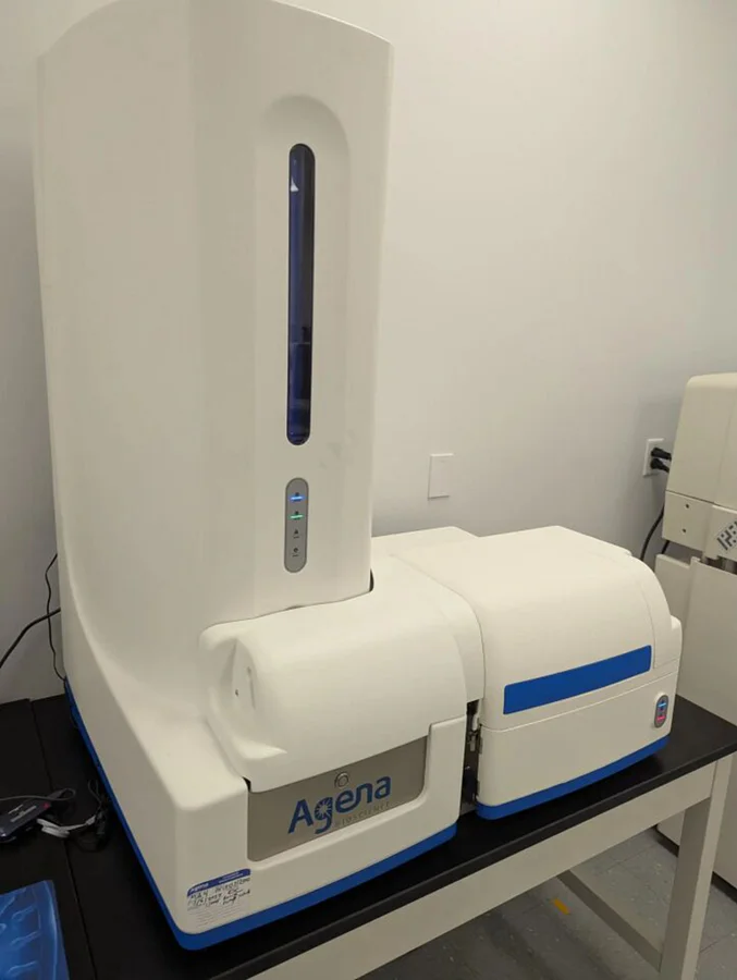 Pre-owned / Used 2012 AGENA BIOSCIENCE MassARRAY MASS SPECTROMETERS for Sale - photo 2