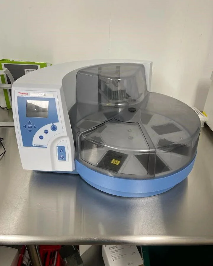 Pre-owned / Used 2012 THERMO FISHER KingFisher Flex NUCLEIC ACID PURIFICATION PROCESSORS for Sale - photo 2
