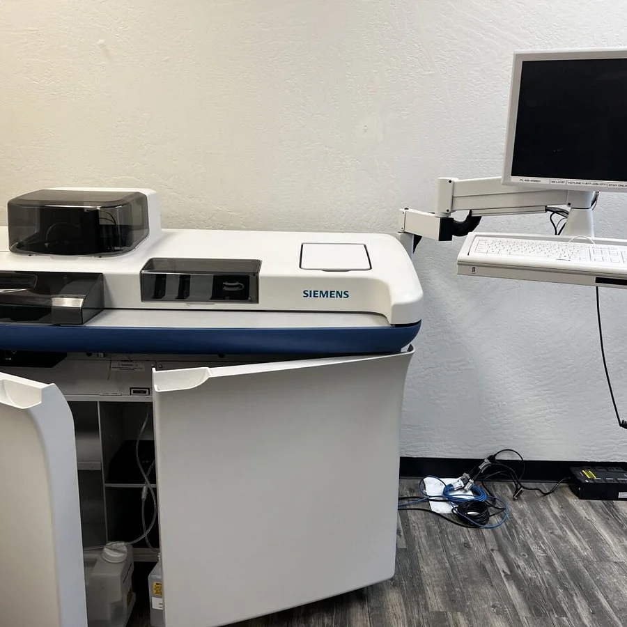 Pre-owned / Used 2015 SIEMENS Immulite 2000 XPi ANALYZERS/ LABORATORY/ IMMUNOASSAY for Sale - photo 2