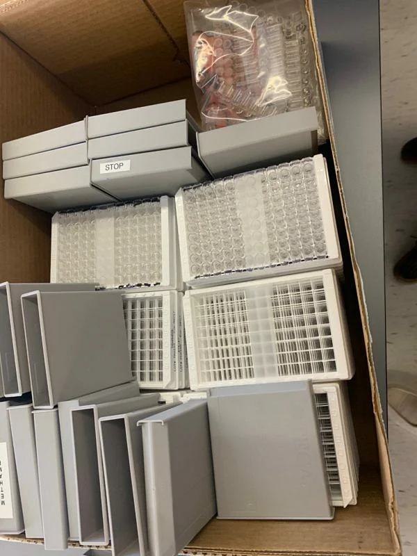 Pre-owned / Used 2022 TECAN Life Sciences Freedom EVO-2 100 AUTOMATED LABORATORY LIQUID HANDLING WORKSTATIONS for Sale - photo 7