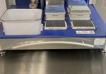 Pre-owned / Used 2012 EPPENDORF AG epMotion 5073 AUTOMATED LABORATORY LIQUID HANDLING WORKSTATIONS for Sale - photo 7