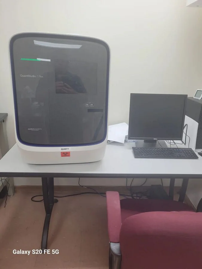 Pre-owned / Used 2012 THERMO FISHER QuantStudio 7 Flex THERMAL CYCLERS for Sale - photo 6