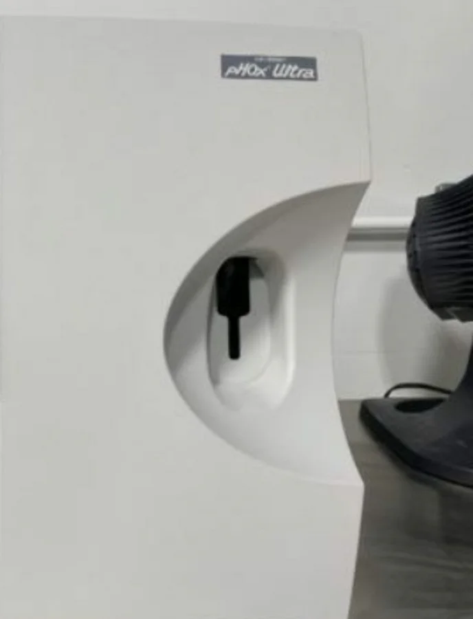 Pre-owned / Used 2011 NOVA BIOMEDICAL Stat Profile pHOx Ultra BLOOD GAS ANALYZERS for Sale - photo 5