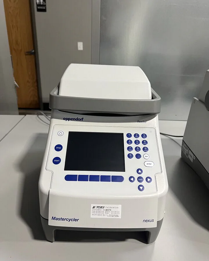 Pre-owned / Used 2010 EPPENDORF AG Mastercycler Nexus THERMAL CYCLERS for Sale - photo 4