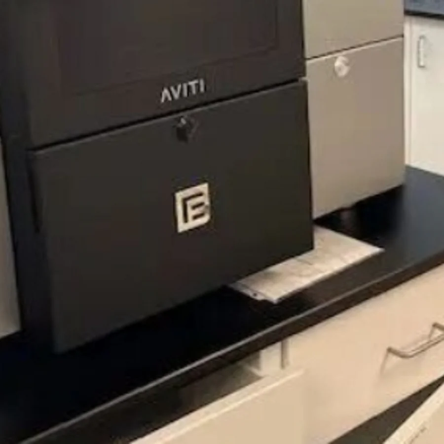 Pre-owned / Used 2022 CONFIRM BIOSCIENCES Aviti DNA SEQUENCING SYSTEMS for Sale - photo 7