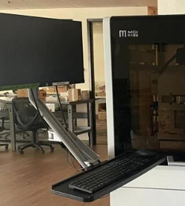 Pre-owned / Used 2022 MGI Tech STP-7000RS AUTOMATED LABORATORY LIQUID HANDLING WORKSTATIONS for Sale - photo 5