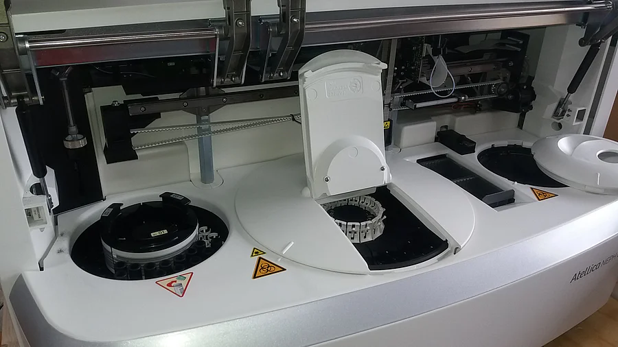 Pre-owned / Used 2018 SIEMENS Attelica NEPH 630 system ANALYZERS/ LABORATORY/ IMMUNOASSAY/ NEPHELOMETRIC for Sale - photo 2