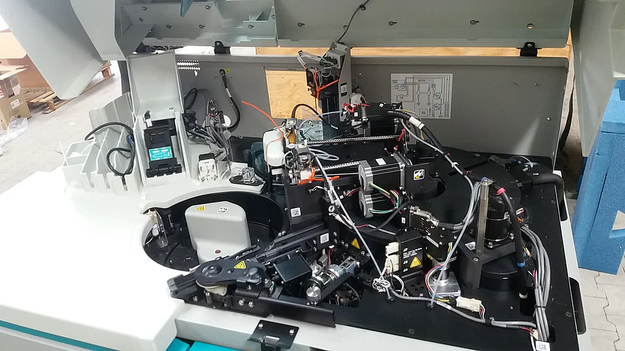 Pre-owned / Used 2015 SIEMENS Dimension EXL LM 200 ANALYZERS/ LABORATORY/ CLINICAL CHEMISTRY/ AUTOMATED for Sale - photo 2
