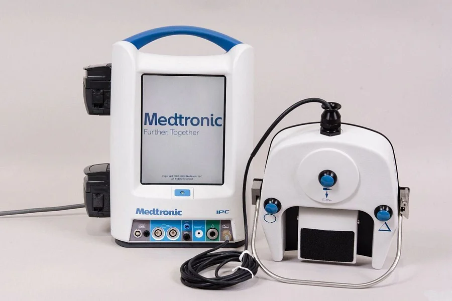 Pre-owned / Used 2013 MEDTRONIC XOMED Integrated Power Console (IPC) SURGICAL POWER TOOL SYSTEM CONTROL UNIT/ LINE-POWERED for Sale - photo 2