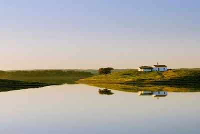 alentejo lake