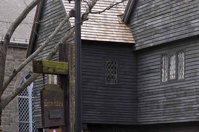 salem witch house