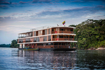 Anakonda Amazon Cruise