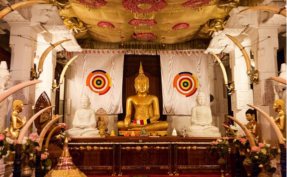 temple of the tooth shrine